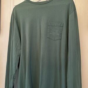 Vineyard Vines Green Long Sleeve Tee for Casual Comfort